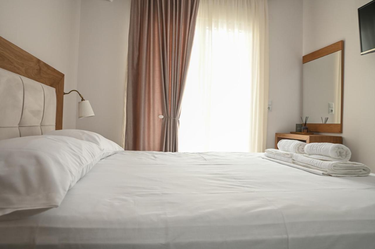 Faidra Apartments Néa Péramos Bagian luar foto