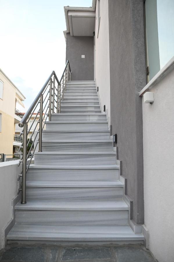 Faidra Apartments Néa Péramos Bagian luar foto