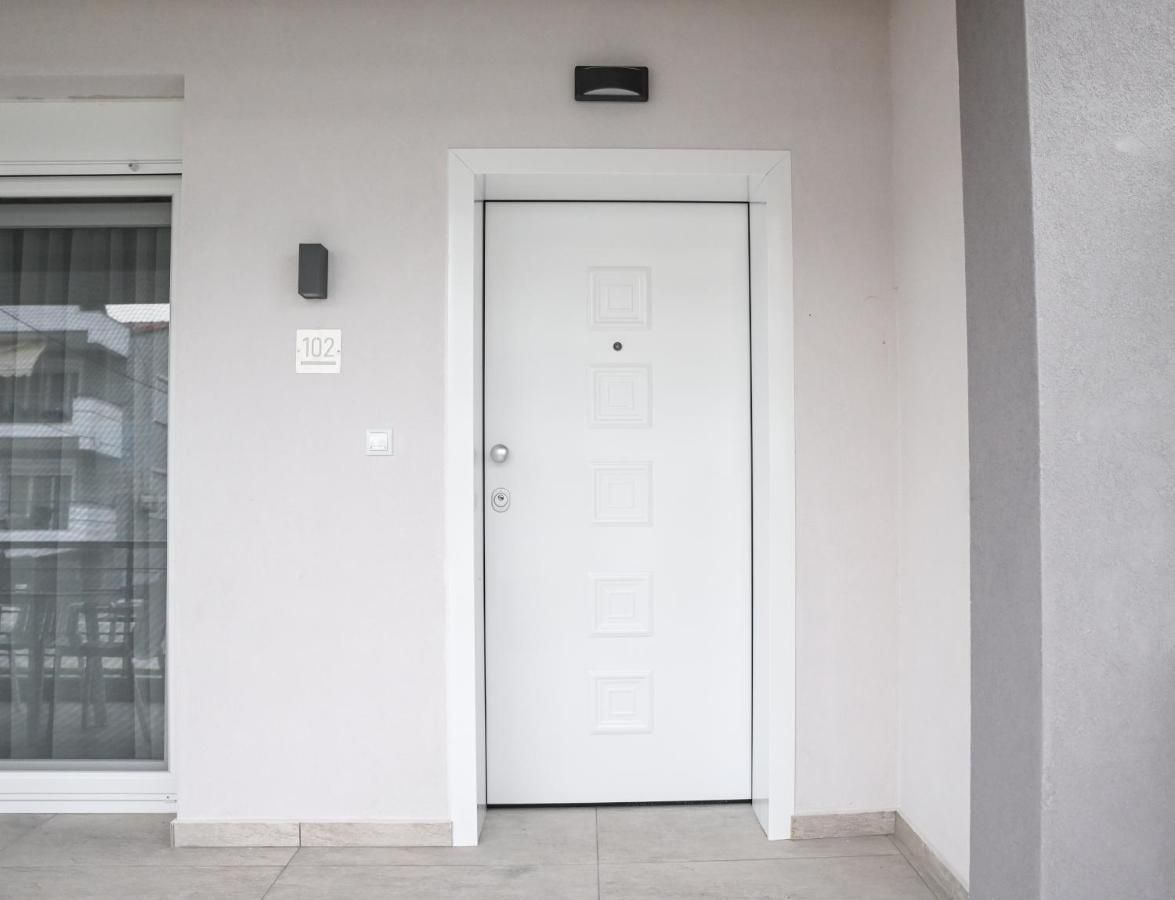 Faidra Apartments Néa Péramos Bagian luar foto