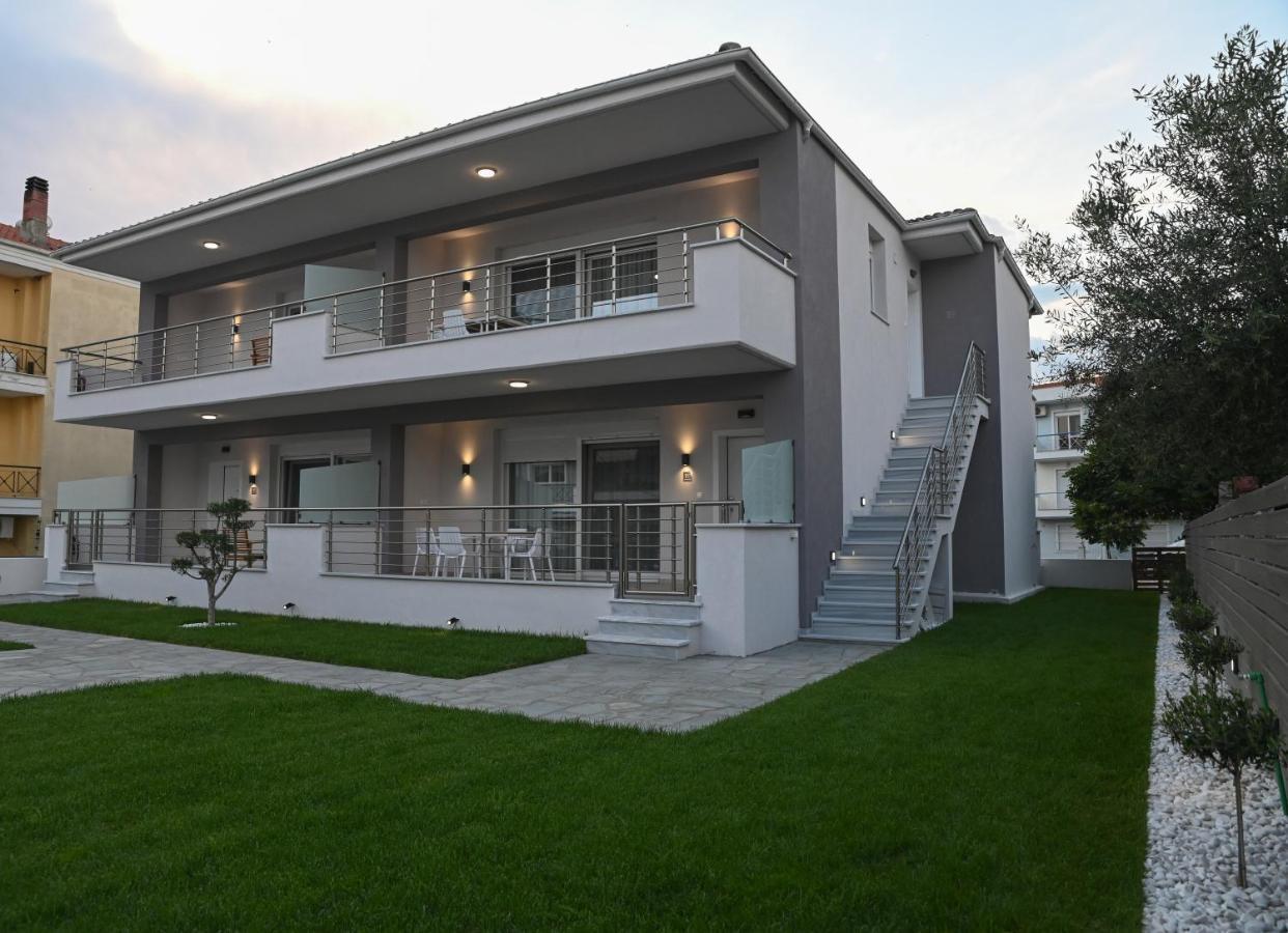 Faidra Apartments Néa Péramos Bagian luar foto