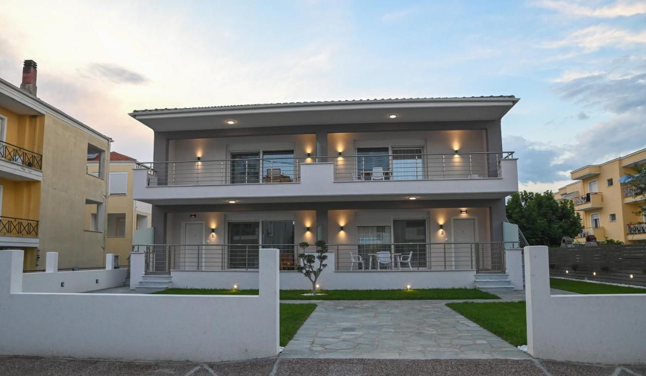Faidra Apartments Néa Péramos Bagian luar foto