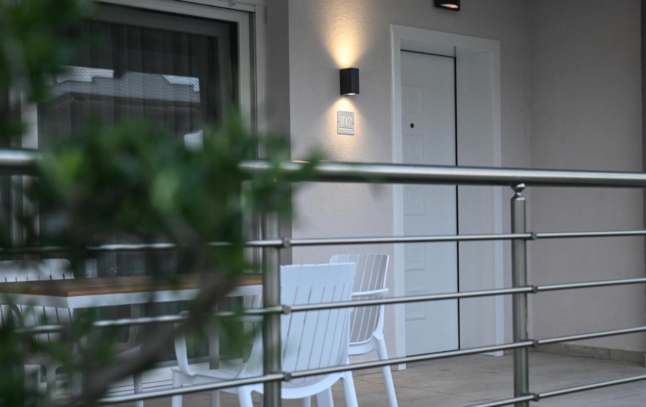 Faidra Apartments Néa Péramos Bagian luar foto